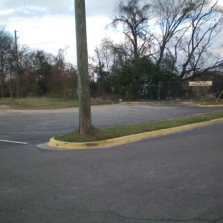 Executive Inn & Suites - Augusta Exterior photo