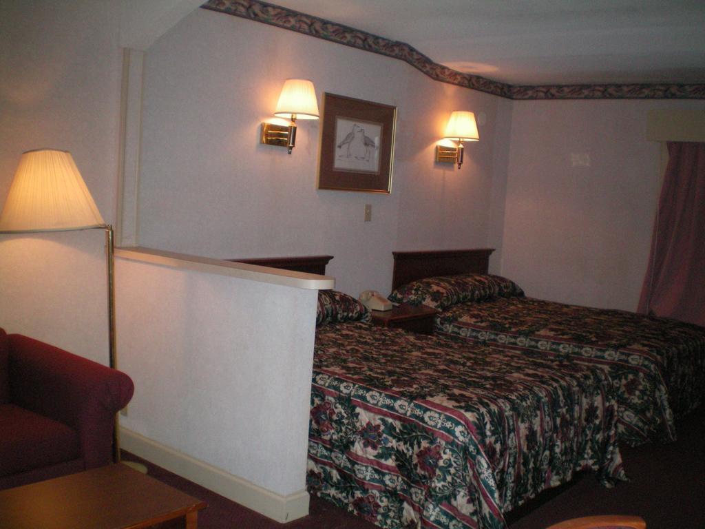 Executive Inn & Suites - Augusta Room photo