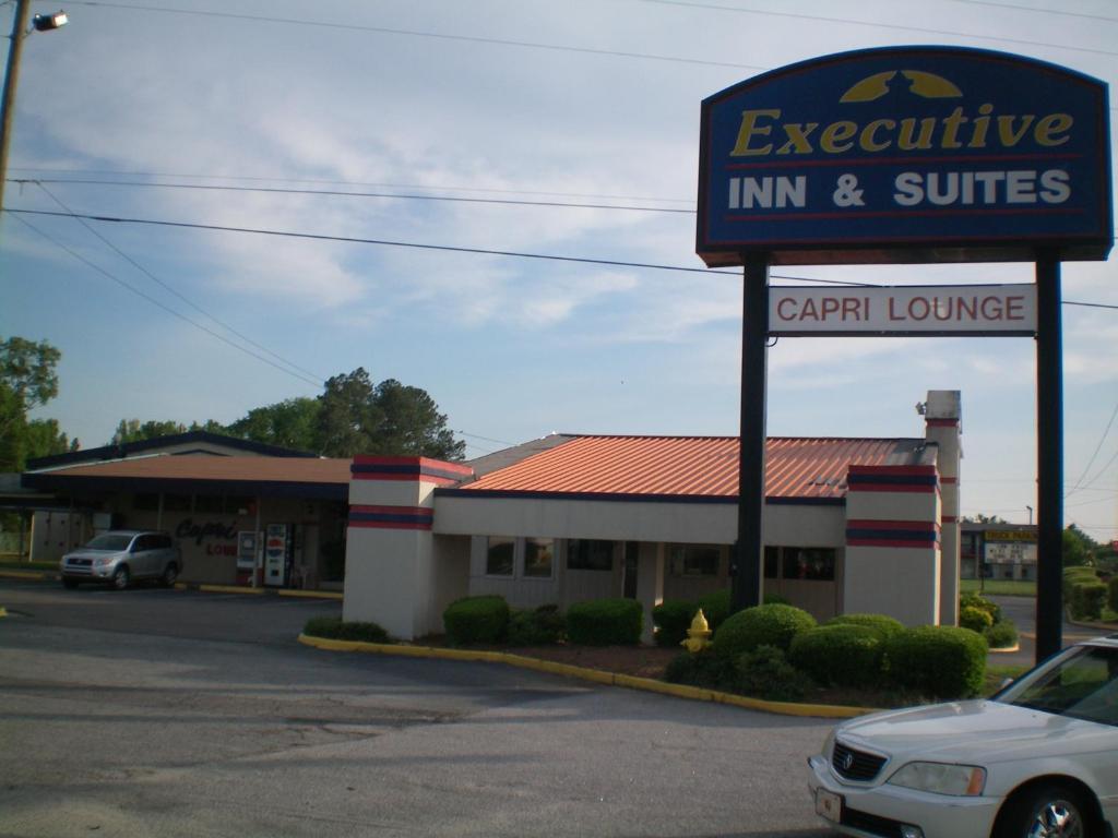 Executive Inn & Suites - Augusta Exterior photo